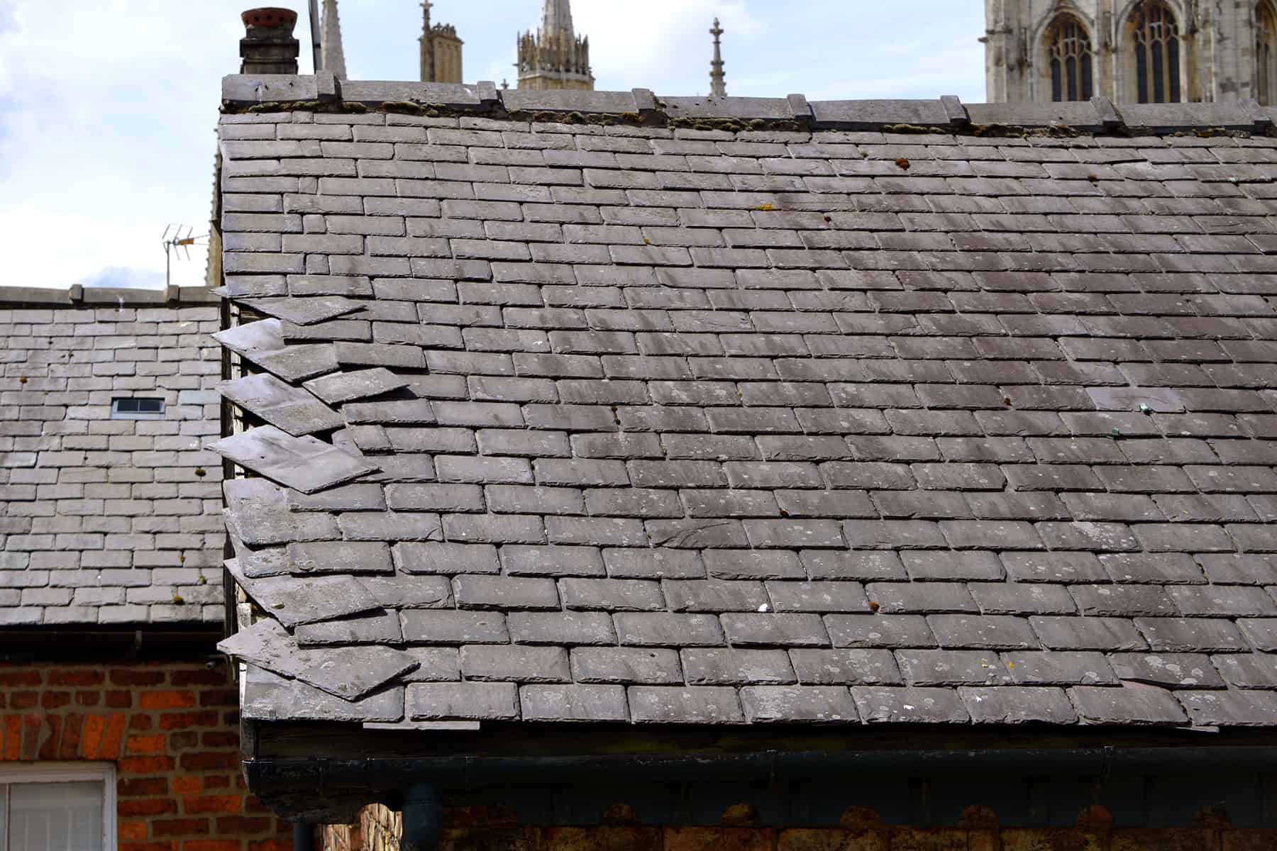 wind damage roof insurance claims